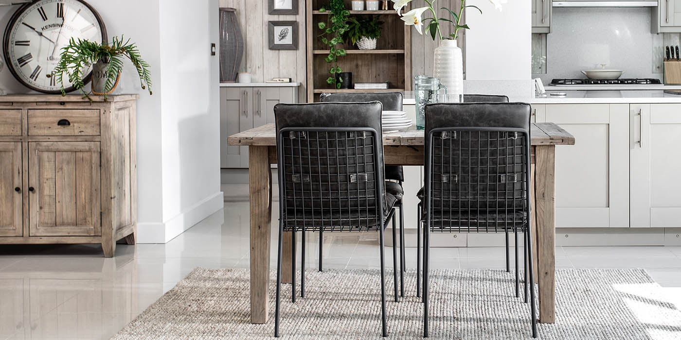 Chelwood Reclaimed Wood Extending Dining Set in room