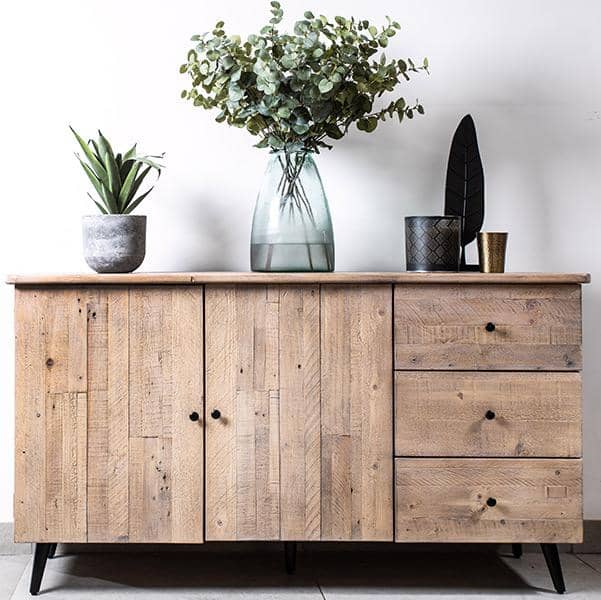 Chelwood_Reclaimed_Wood_Small_Sideboard_lifestyle_120KB
