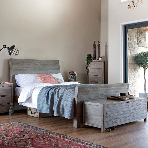 Dulwich Reclaimed Wood Blanket Box in Bedroom