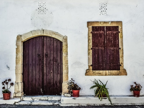 Entryway Home with Reclaimed Wood Door