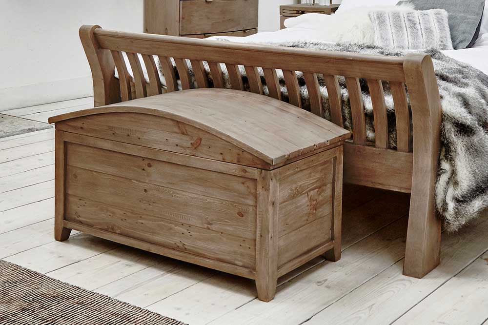Winchester Reclaimed Wood Blanket Box by Reclaimed Wood Bed