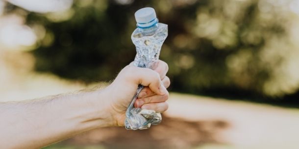 Simple ways to reduce plastic in the home blog